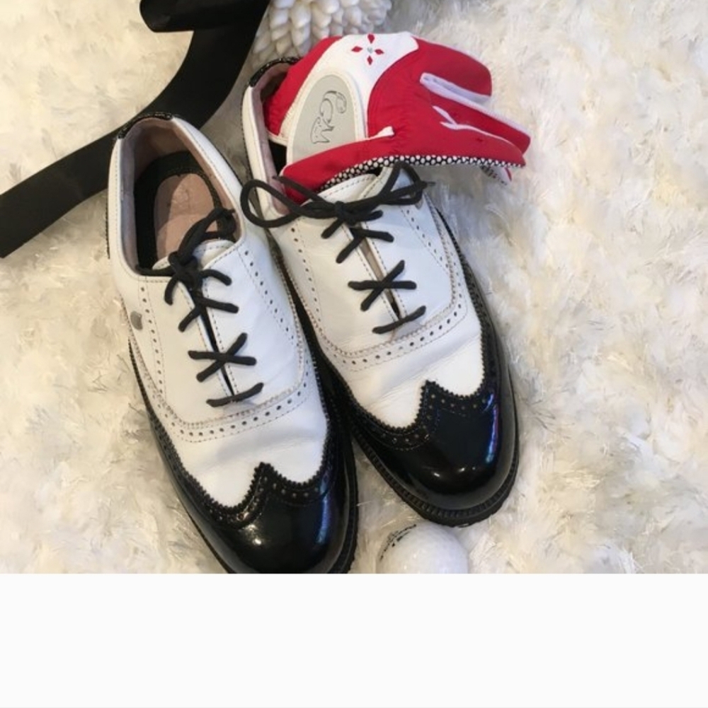 Size 6 golf shoes